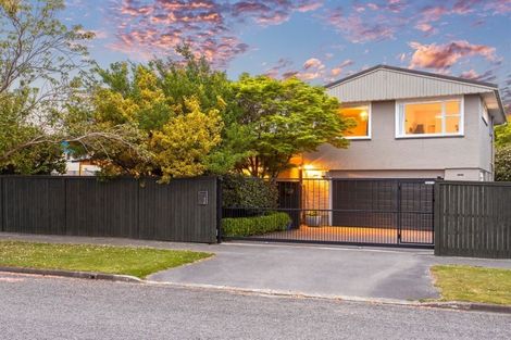 Photo of property in 2 Bullock Place, Ilam, Christchurch, 8041