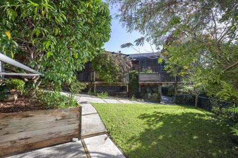 Photo of property in 111 Ngarara Road, Waikanae, 5036