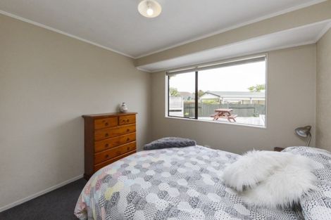 Photo of property in 7 Cedar Grove, Highbury, Palmerston North, 4412