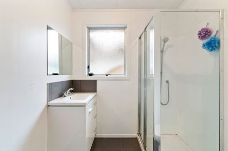Photo of property in 1/14 Waari Avenue, Sunnyvale, Auckland, 0612