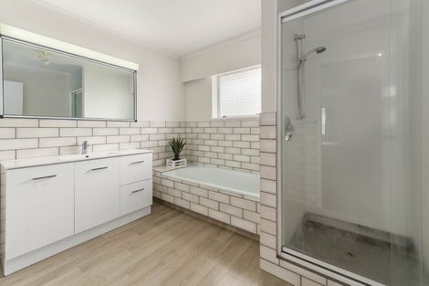 Photo of property in 49 Neri Crescent, Pomare, Rotorua, 3015