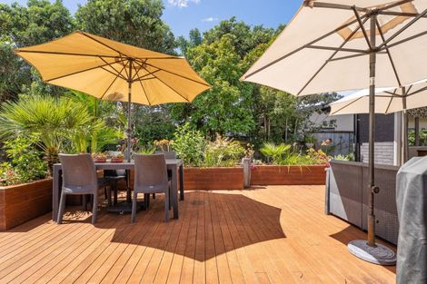 Photo of property in 21 Debenham Drive, Whitianga, 3510