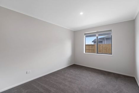 Photo of property in 45 Kaurinui Crescent, One Tree Point, 0118