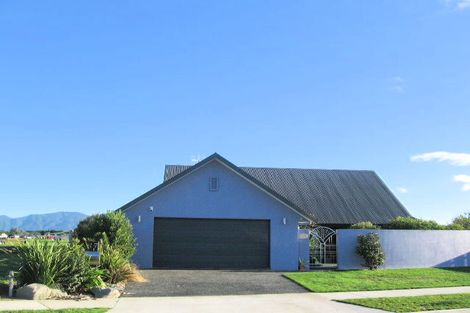 Photo of property in 17 Meadow Court, Paraparaumu, 5032