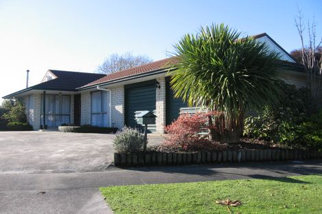 Photo of property in 14 Grange Place, Milson, Palmerston North, 4414