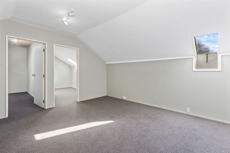 Photo of property in 302 Hills Road, Mairehau, Christchurch, 8013