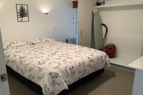 Photo of property in The Capital, 14/370 Oriental Parade, Oriental Bay, Wellington, 6011