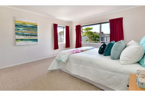 Photo of property in 1017 Whangaparaoa Road, Tindalls Beach, Whangaparaoa, 0930