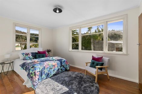 Photo of property in 14 Hanson Grove, Stokes Valley, Lower Hutt, 5019