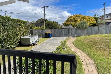 Photo of property in 7 Meadowvale Avenue, Forrest Hill, Auckland, 0620