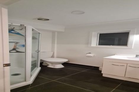 Photo of property in 31 Amesbury Drive, Churton Park, Wellington, 6037