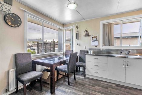 Photo of property in 4 Hamilton Street, East Gore, Gore, 9710