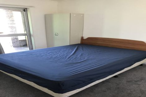 Photo of property in 1/44 Roberts Road, Glenfield, Auckland, 0629