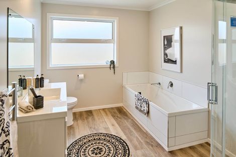 Photo of property in 15c Melrose Street, Wallaceville, Upper Hutt, 5018