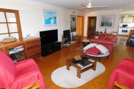 Photo of property in 91 Yorke Road, Haruru, 0204