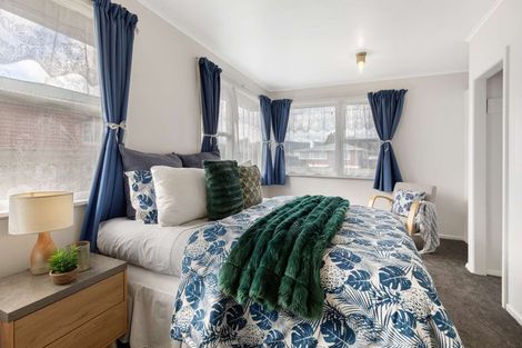 Photo of property in 27 Freyberg Street, Levin, 5510