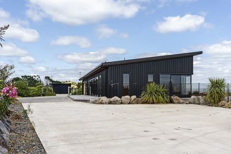 Photo of property in 574 Mokau Road, Mimi, Urenui, 4377