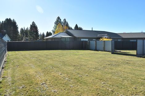 Photo of property in 33 Irishman Drive, Twizel, 7901