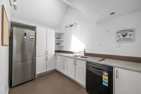 Photo of property in 2/517 Marine Drive, Sunshine Bay, Lower Hutt, 5013