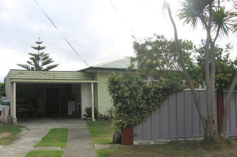 Photo of property in 70 Raukawa Street, Strathmore Park, Wellington, 6022