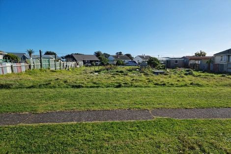 Photo of property in 9 Kent Street, Patea, 4520
