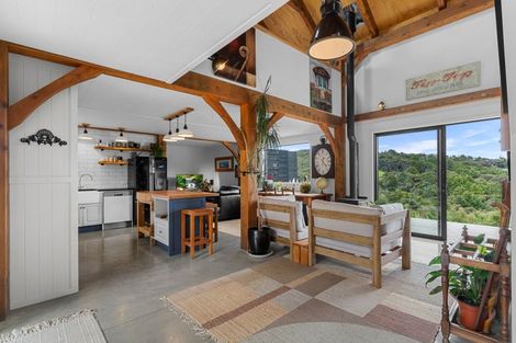 Photo of property in 421 Cames Road, Kaiwaka, 0975