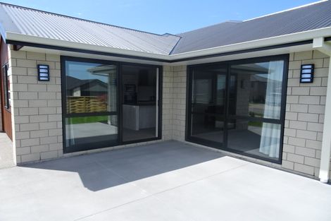 Photo of property in 3 Turnbridge Street, Pyes Pa, Tauranga, 3112