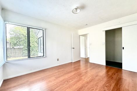 Photo of property in 2/44 Darren Crescent, Half Moon Bay, Auckland, 2012