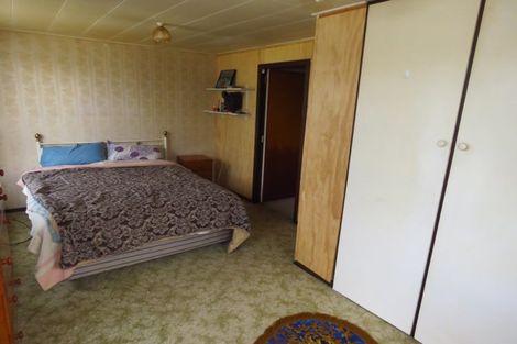 Photo of property in 86 Wakefield Street, Westport, 7825