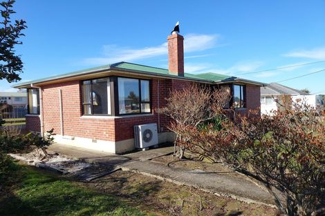Photo of property in 11 Rugby Street, Waimate, 7924