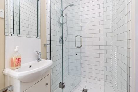 Photo of property in 39 Holly Road, St Albans, Christchurch, 8014