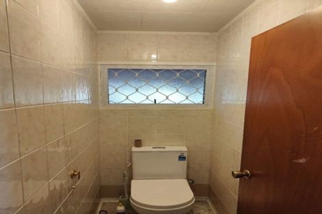 Photo of property in 15 Bundena Place, Clendon Park, Auckland, 2103