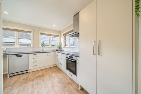 Photo of property in 2/30 Marion Street, Silverstream, Upper Hutt, 5019