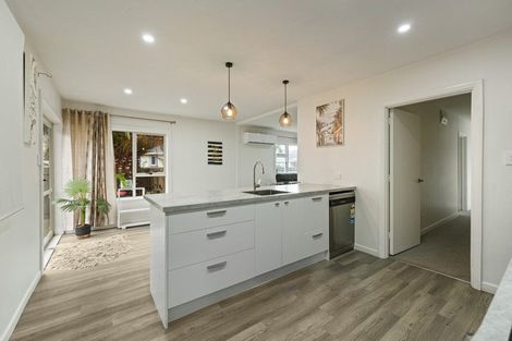 Photo of property in 114 Baker Street, New Brighton, Christchurch, 8083