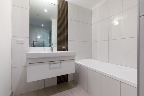 Photo of property in Bellagio Apartments, 3c/39 Taranaki Street, Te Aro, Wellington, 6011