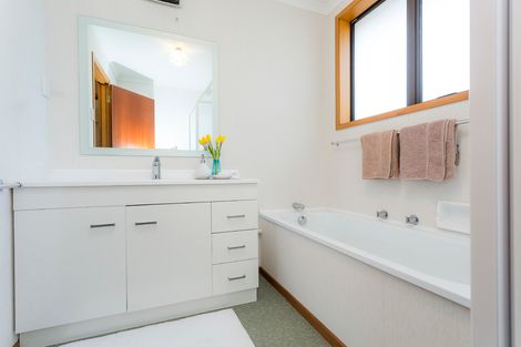 Photo of property in 1 Estuary Crescent, Fairfield, Dunedin, 9018