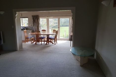 Photo of property in 359 Henderson Valley Road, Henderson Valley, Auckland, 0612