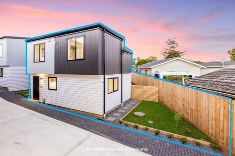 Photo of property in 6/24 Tupaki Place, Pakuranga Heights, Auckland, 2010