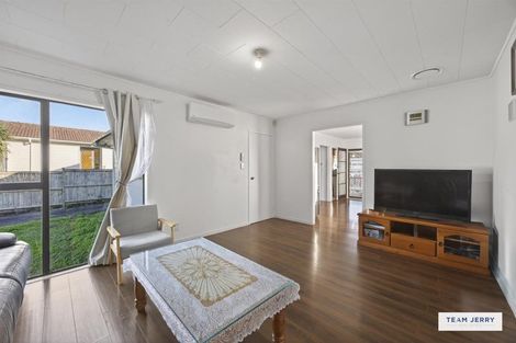Photo of property in 9 Shalimar Place, Clover Park, Auckland, 2019