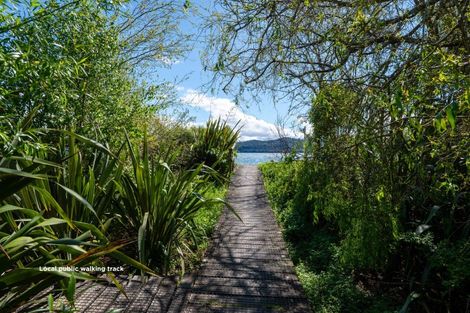 Photo of property in 7 Pearce Place, Kinloch, Taupo, 3377
