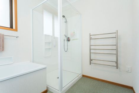 Photo of property in 1 Estuary Crescent, Fairfield, Dunedin, 9018