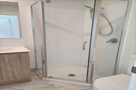 Photo of property in 13d Serjeant Street, Henderson, Auckland, 0612