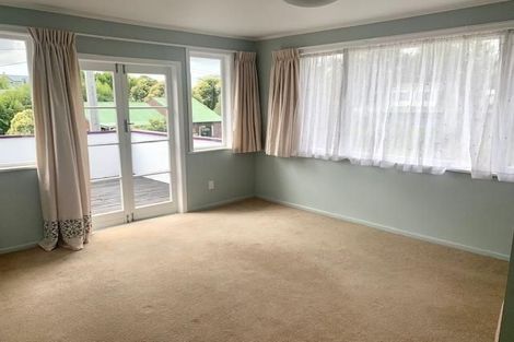 Photo of property in 727 Swanson Road, Swanson, Auckland, 0612