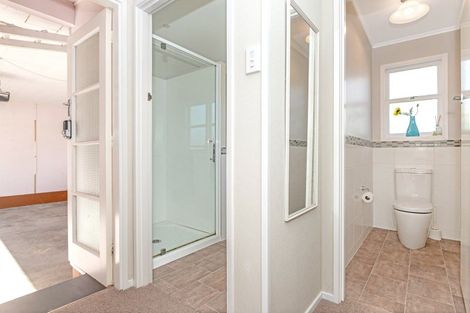 Photo of property in 69 Iranui Road, Inner Kaiti, Gisborne, 4010