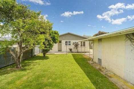 Photo of property in 27 Duff Crescent, Highbury, Palmerston North, 4412