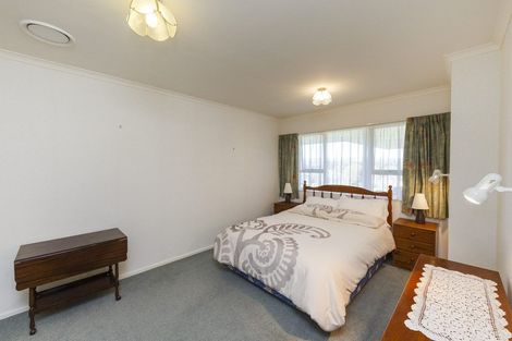 Photo of property in 51 Royal Oak Drive, Kelvin Grove, Palmerston North, 4414