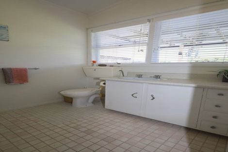 Photo of property in 16 Muricata Avenue, Mount Maunganui, 3116