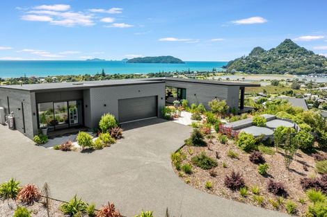 Photo of property in 7 Mason Rise, Tairua, 3508