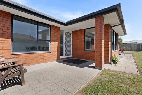 Photo of property in 16 Colchester Place, Templeton, Christchurch, 8042