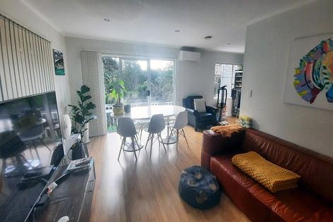 Photo of property in 9 Bryers Place, Bayview, Auckland, 0629